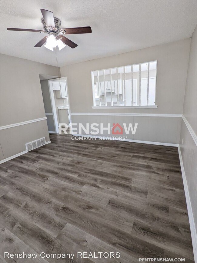 Building Photo - 3 br, 2 bath House - 4452 Janssen Dr