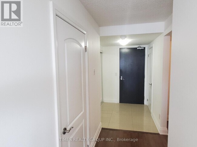 Photo du bâtiment - 30 N Park Rd