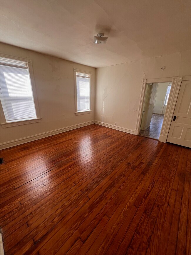 Bedroom - 4129 Virginia Ave