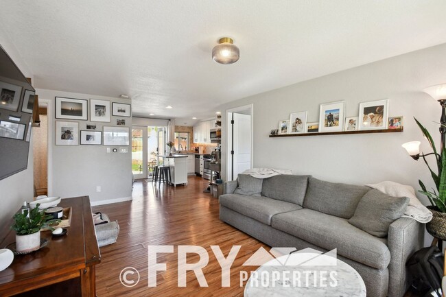 Foto del edificio - Updated Chaffee Park Home - Minutes from LoHi