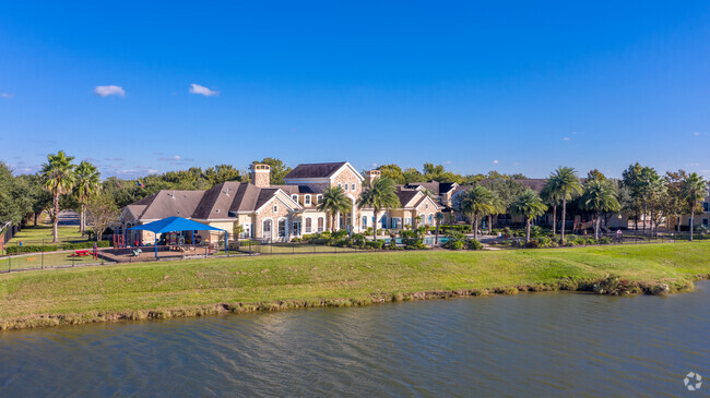 Foto del edificio - Lakeside Pointe Apartments & Townhomes