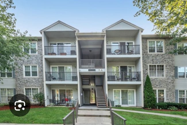 Building Photo - 226 Robertson Way