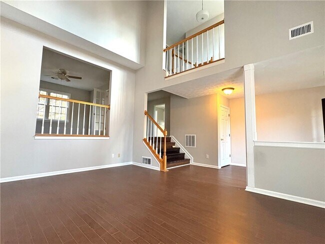 Foto del edificio - 1505 Yorktown Dr NW