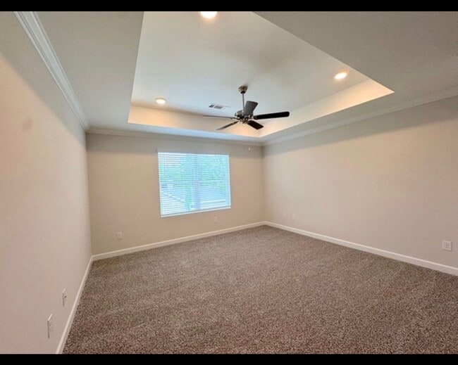 Foto del edificio - 1728 Windsor Hill Blvd