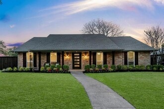 Building Photo - 1601 Windsong Trail