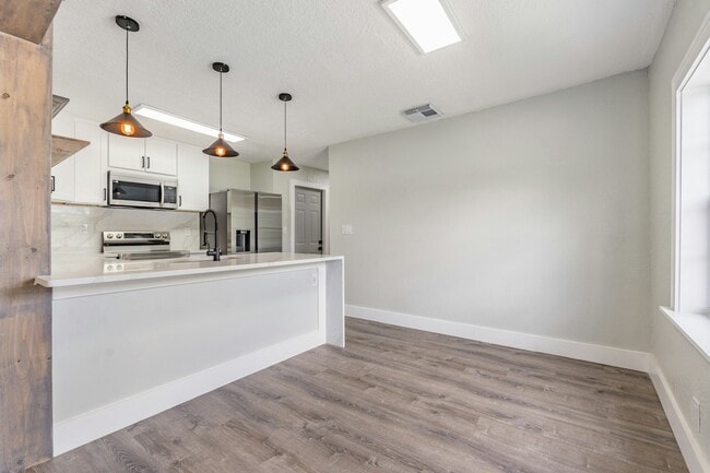 Photo - 186 22nd Ave N Apartment