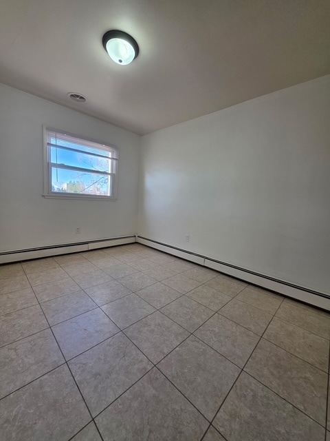 Building Photo - 702 8th Ave N