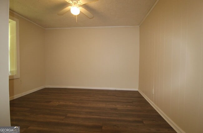 Building Photo - 151 Hennon Dr NW