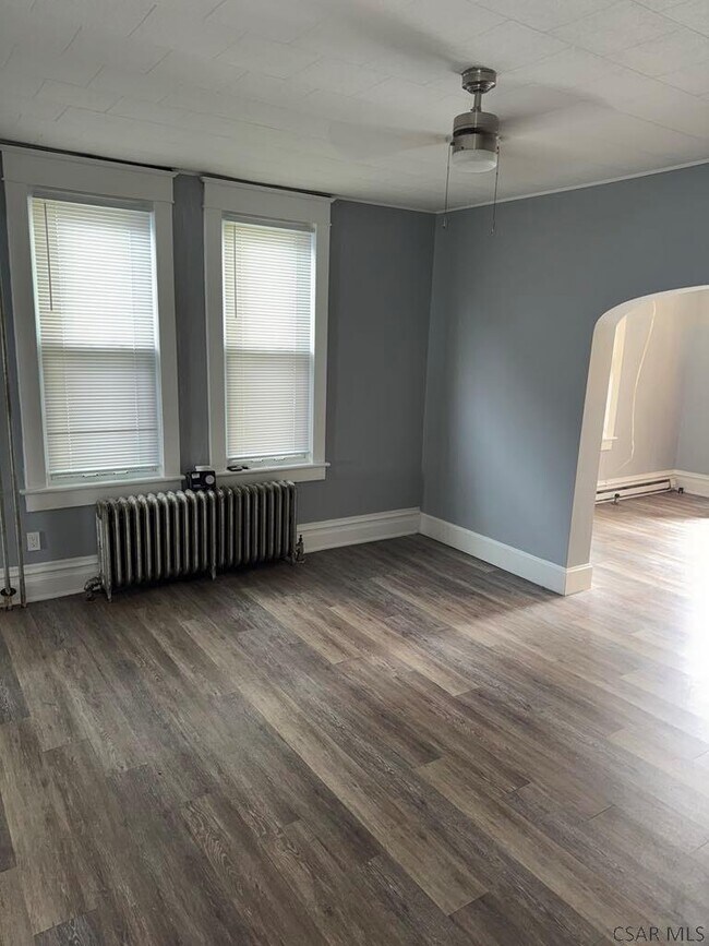 Foto del edificio - 529 Linden Ave