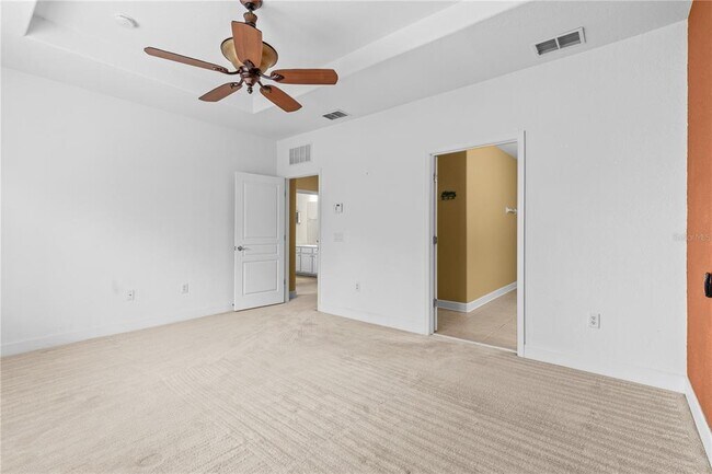 Foto del edificio - 8302 Riverdale Ln