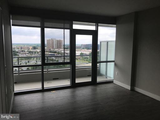 Foto del edificio - 930 Rose Ave