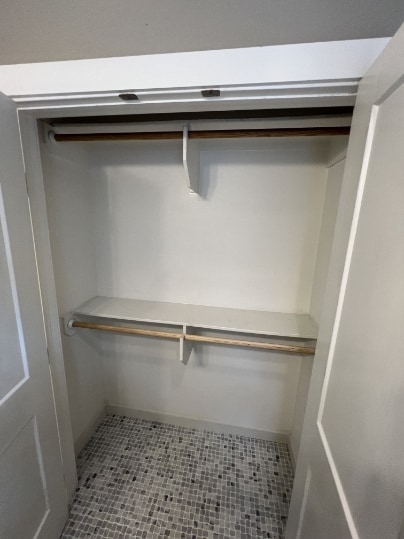 Building Photo - 300 W Dexter Dr