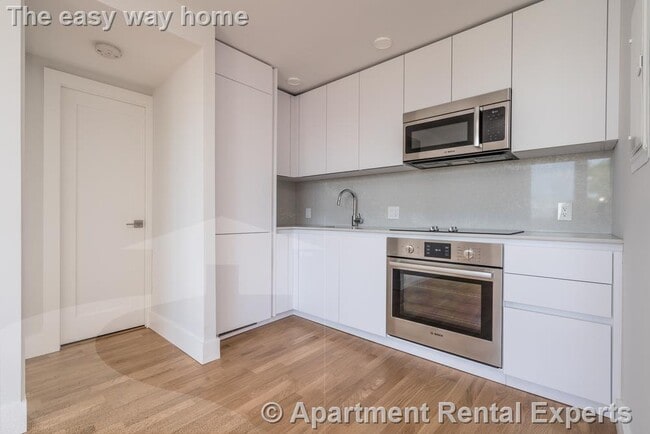 Photo - 334 Harvard St Apartment