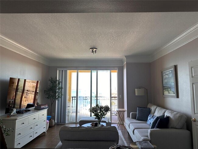 Foto del edificio - 345 Bayshore Blvd