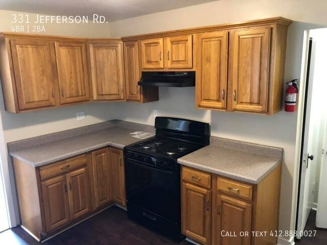 Building Photo - 4 BR Penn Hills Winter Special $500 off Se...