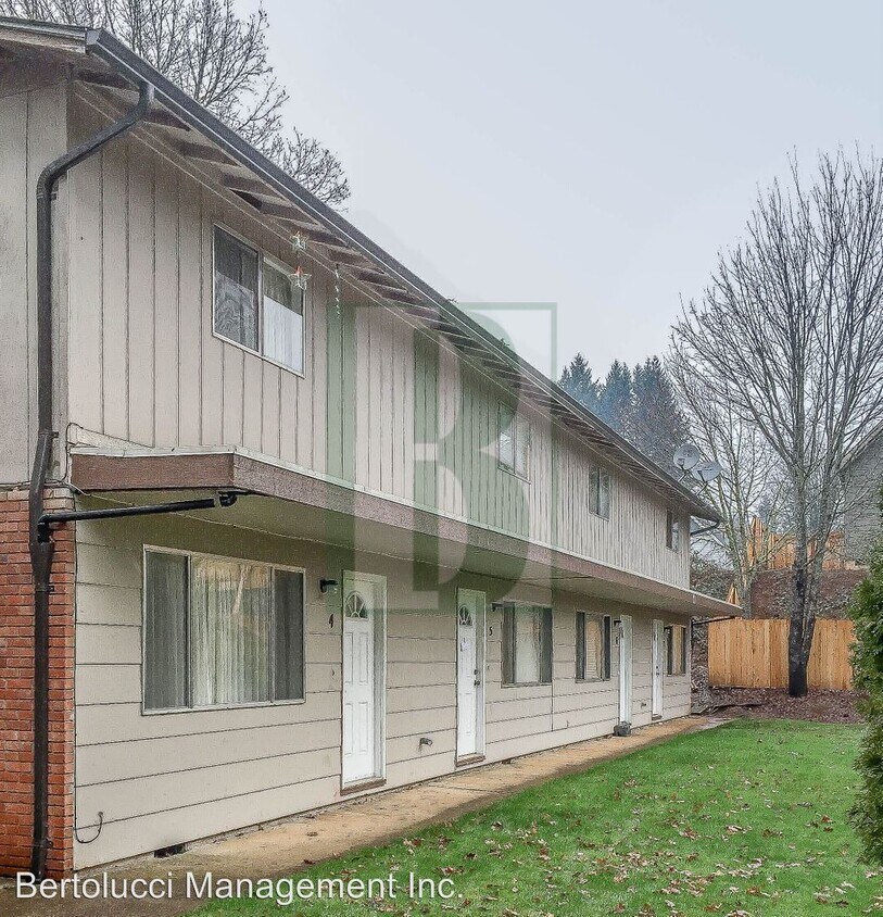 Foto principal - 350 NW Willamina Dr