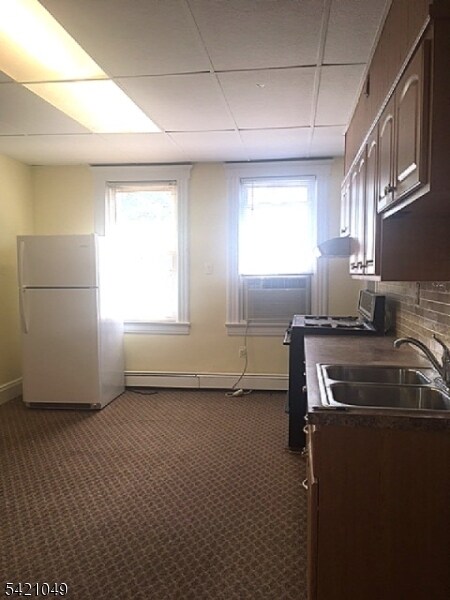 Foto del edificio - 512 McBride Ave