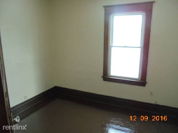 Building Photo - 96 Dayton St