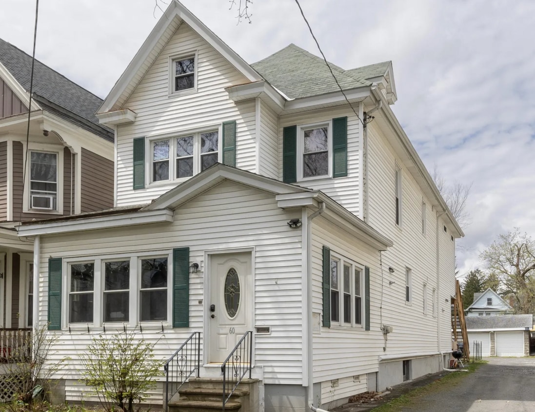 Primary Photo - 60 N Allen St