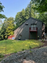 Building Photo - 74 Liberty Ln