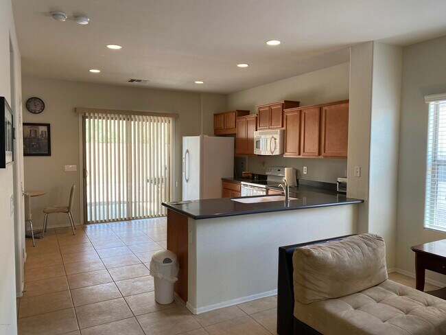Foto del edificio - 3905 N Hidden Canyon Dr