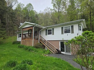 Building Photo - 290 Edson Rd