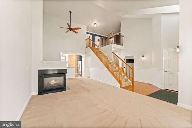 Building Photo - 211 Amber Cir