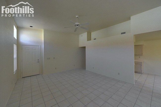 Building Photo - 6095 N Serendipity Ln