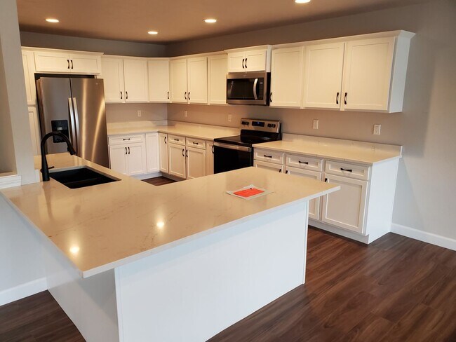 Foto del edificio - 4604 N Cherryvale Ave