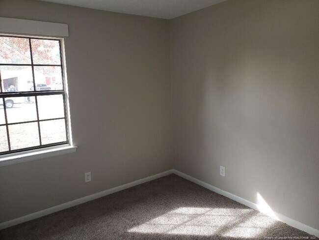 Building Photo - 6479 Green Meadow Rd