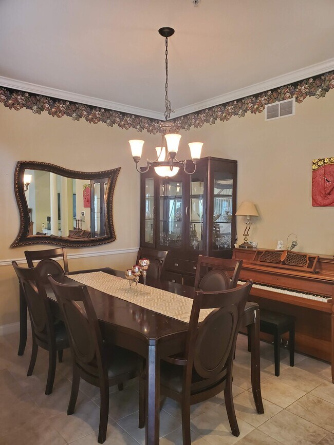 Formal Dinning - 133 Whiteland Hills Cir
