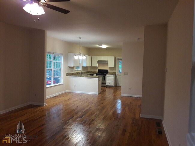 Building Photo - 2274 Tiger Flowers Dr NW