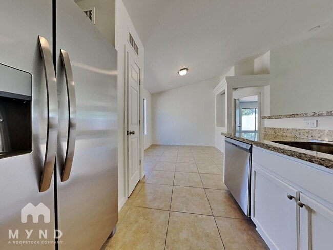 Foto del edificio - 3005 N 89th Dr