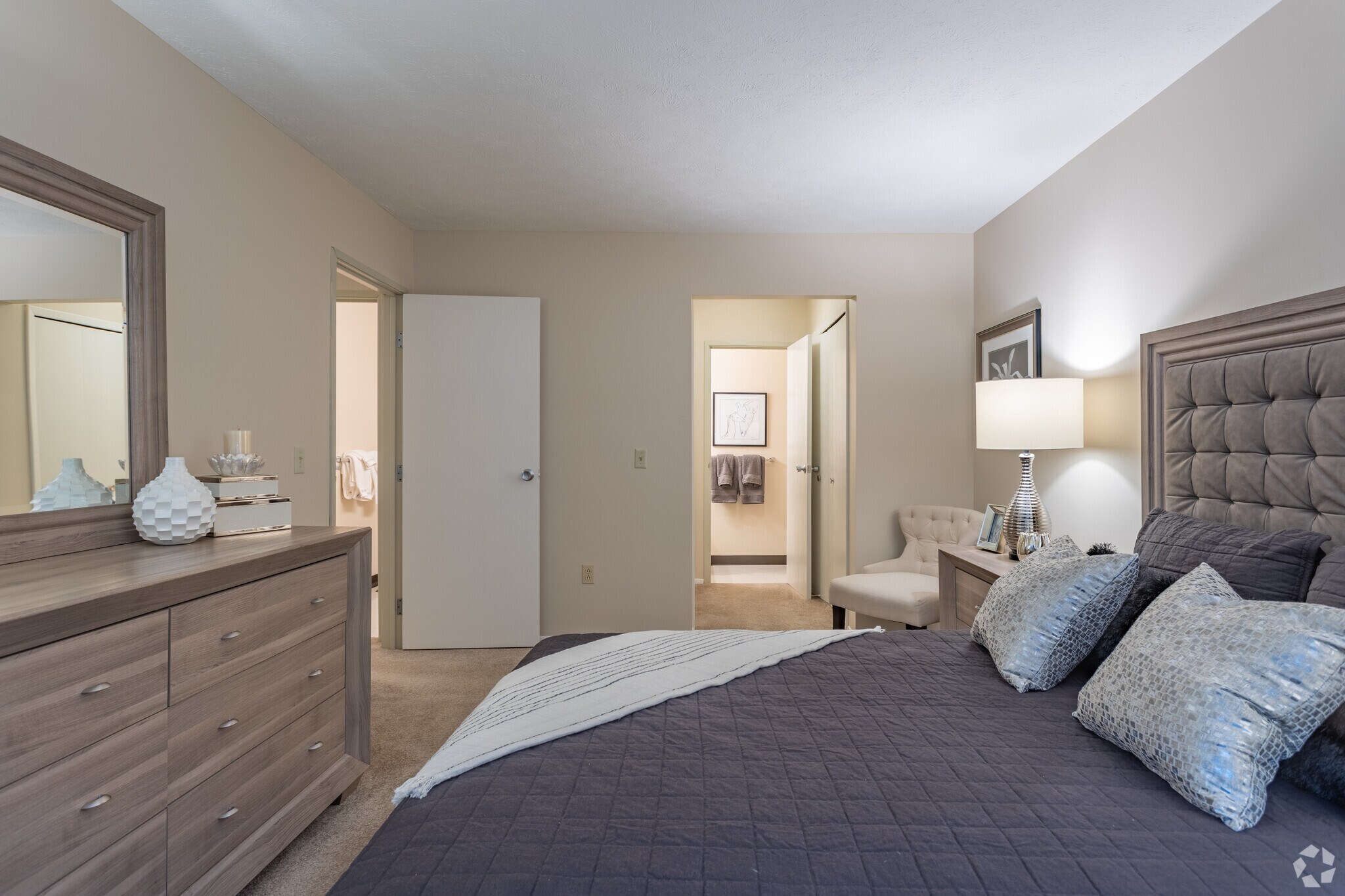 Oakwood Apartments – photo 5
