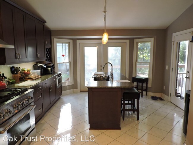 Building Photo - 193 Corn Planters St