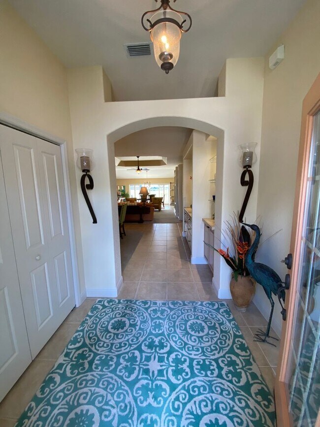 Foto del edificio - Exquisite - Turnkey, 3 bed + 2 1/2 Bath + ...