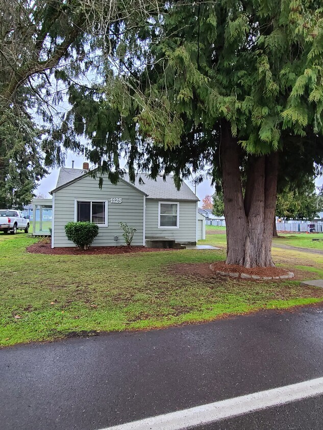 Front of Property - 1125 Clearview Ave NE