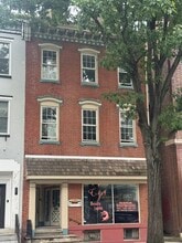 Building Photo - 146 N 5th St