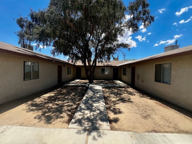 Building Photo - 73451 Sun Valley Dr