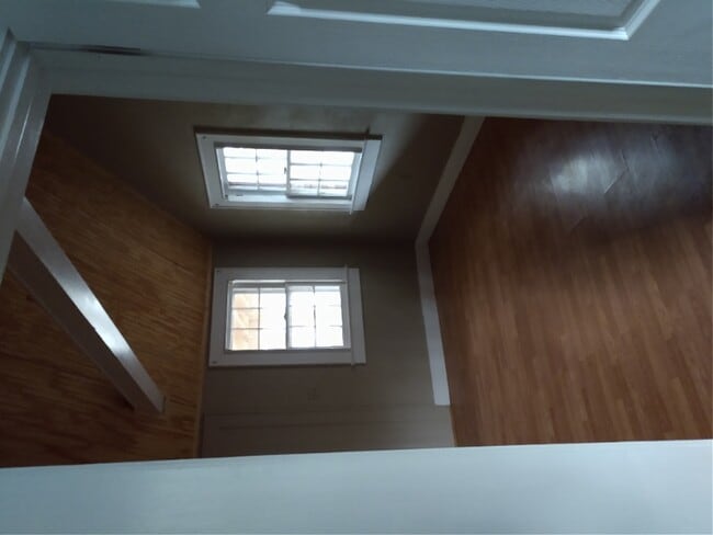 Building Photo - 61 Bent Oaks Ln