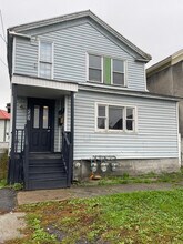 Building Photo - 742 Jay St
