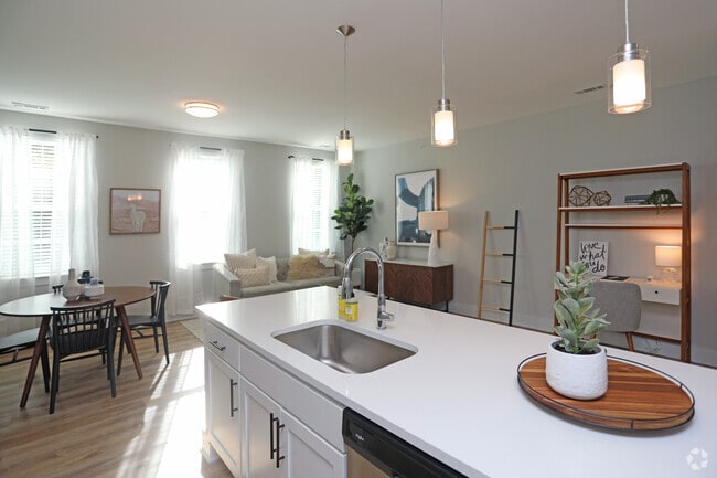 Building Photo - LC Brier Creek
