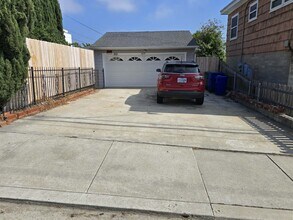 Building Photo - 4239 Montalvo St