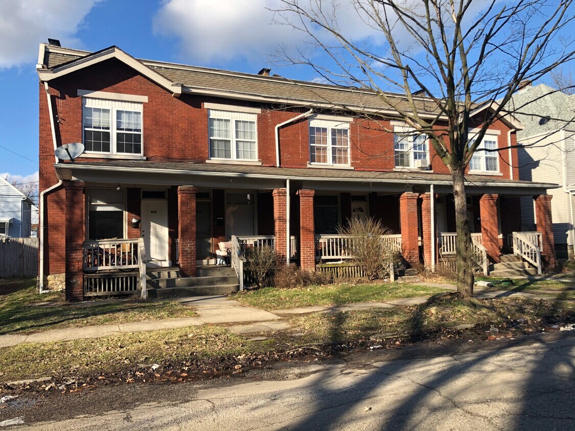 Primary Photo - 424 E 16th Ave