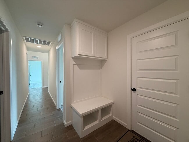 Building Photo - 18116 Austin Ct