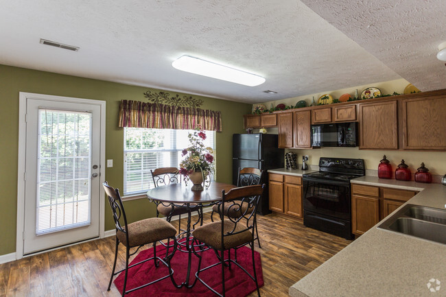 2BR2.5BA-1215-Kitchen - The Summit Townhomes