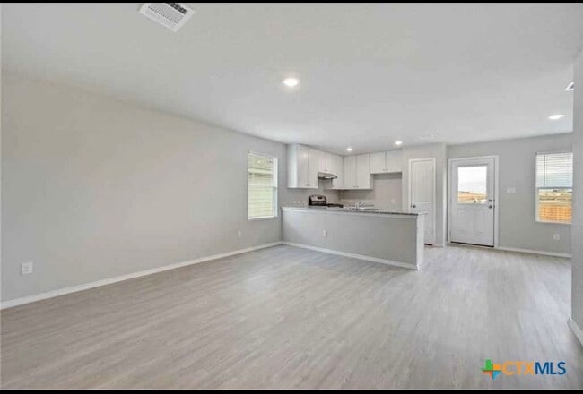 Building Photo - 2808 Rosefinch