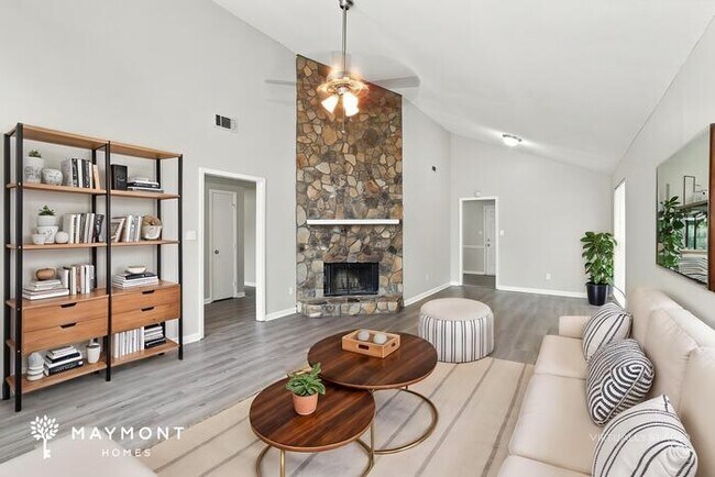 Foto del edificio - 3513 Hilltop Dr