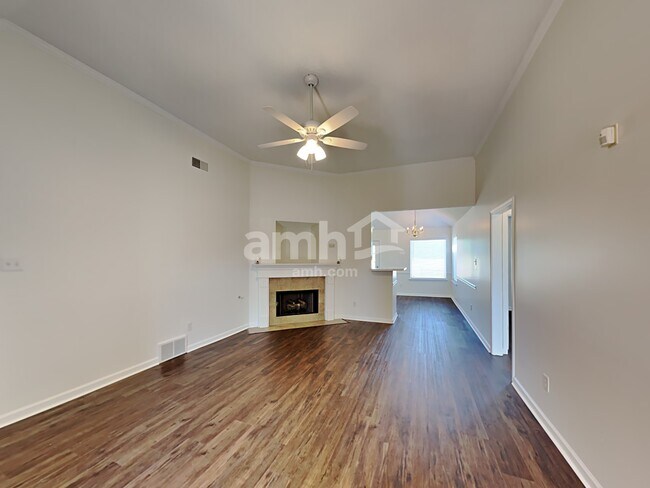 Foto del edificio - 1374 Siskin Drive
