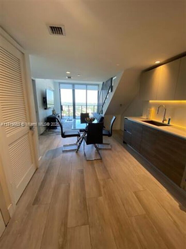 Photo - 121 NE 34th St Apartment